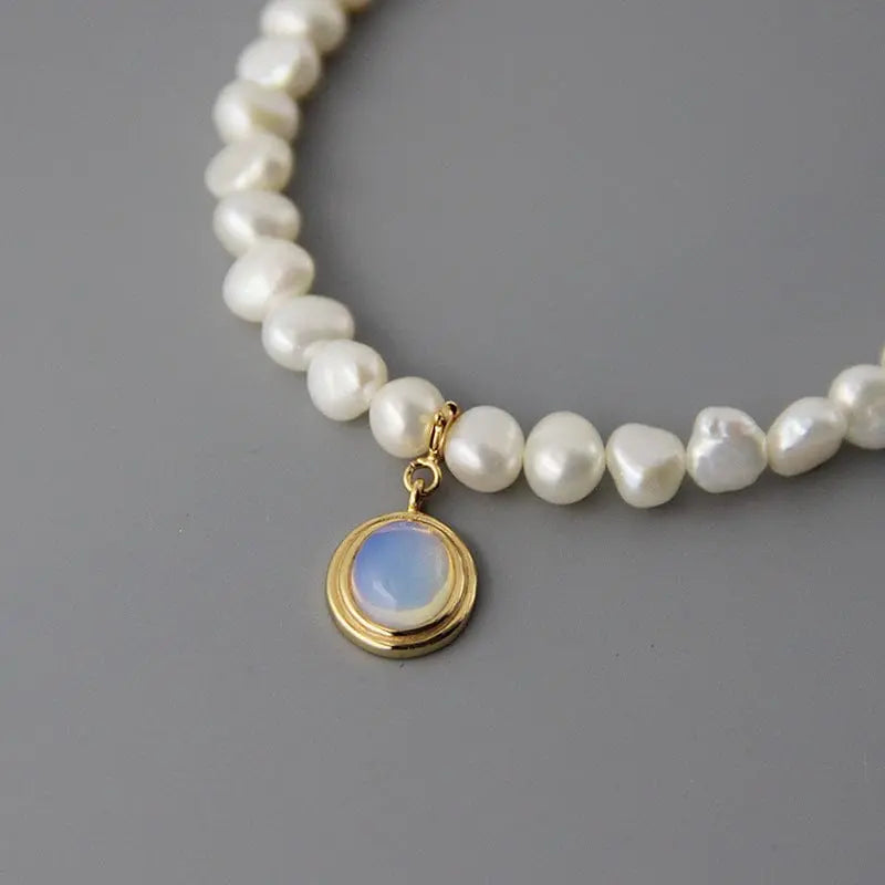Trendy Round Medal Pearl Necklace Irregular Pearl