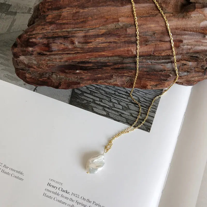 Trendy Pearl pendant necklace